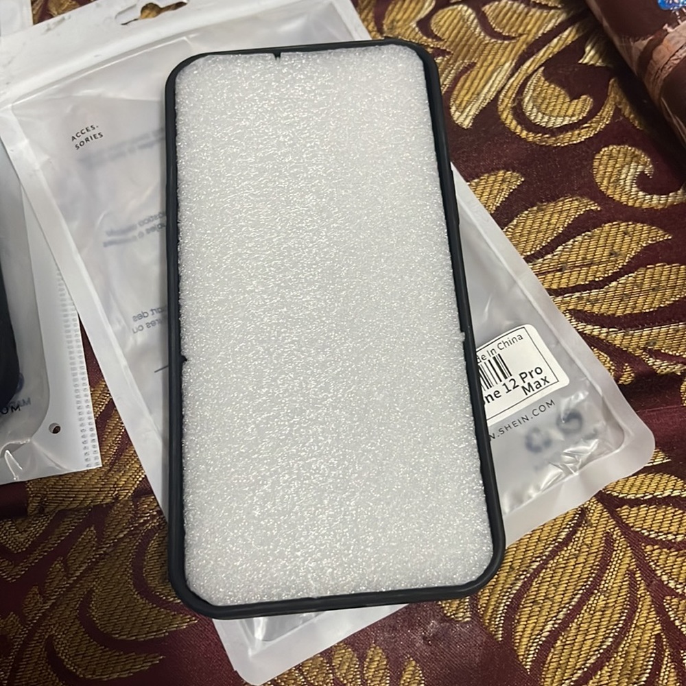 iPhone cases - Picture 2 of 5